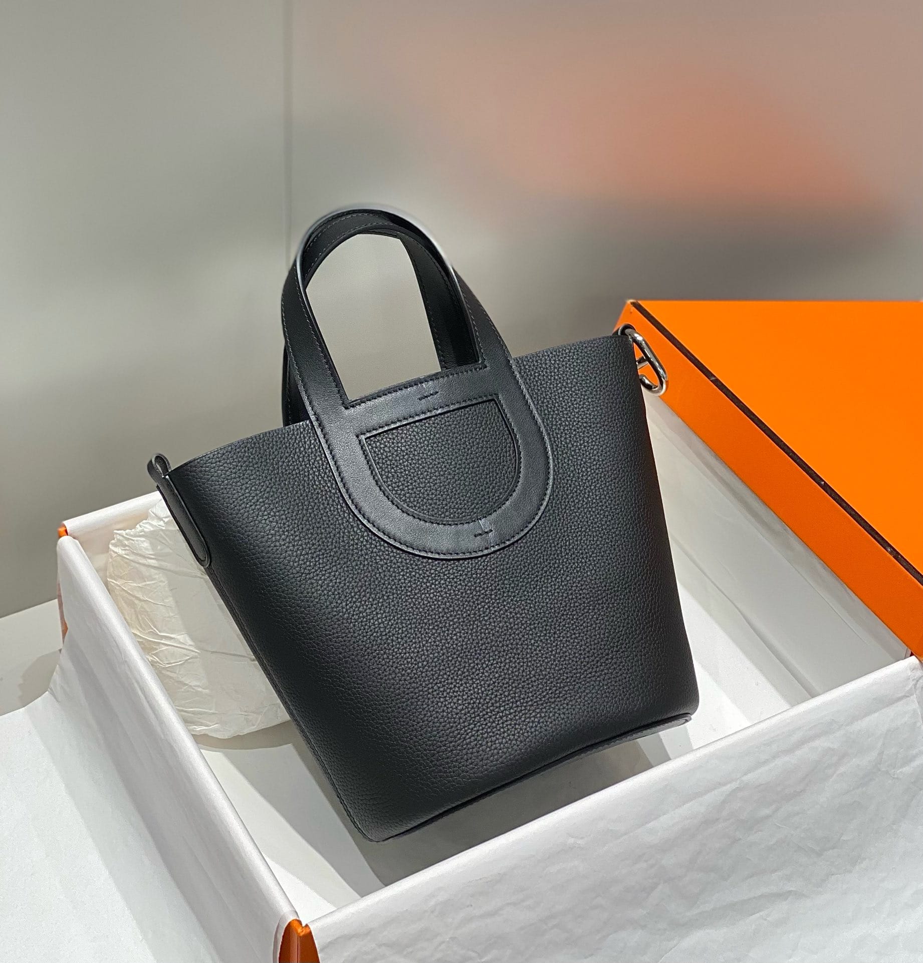 In the loop 18cm Hermes HTL.1