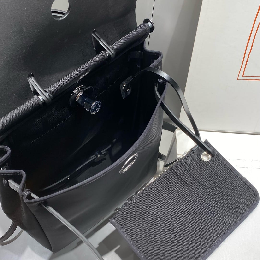 A Dos Zip 29cm Hermes HDZ.6