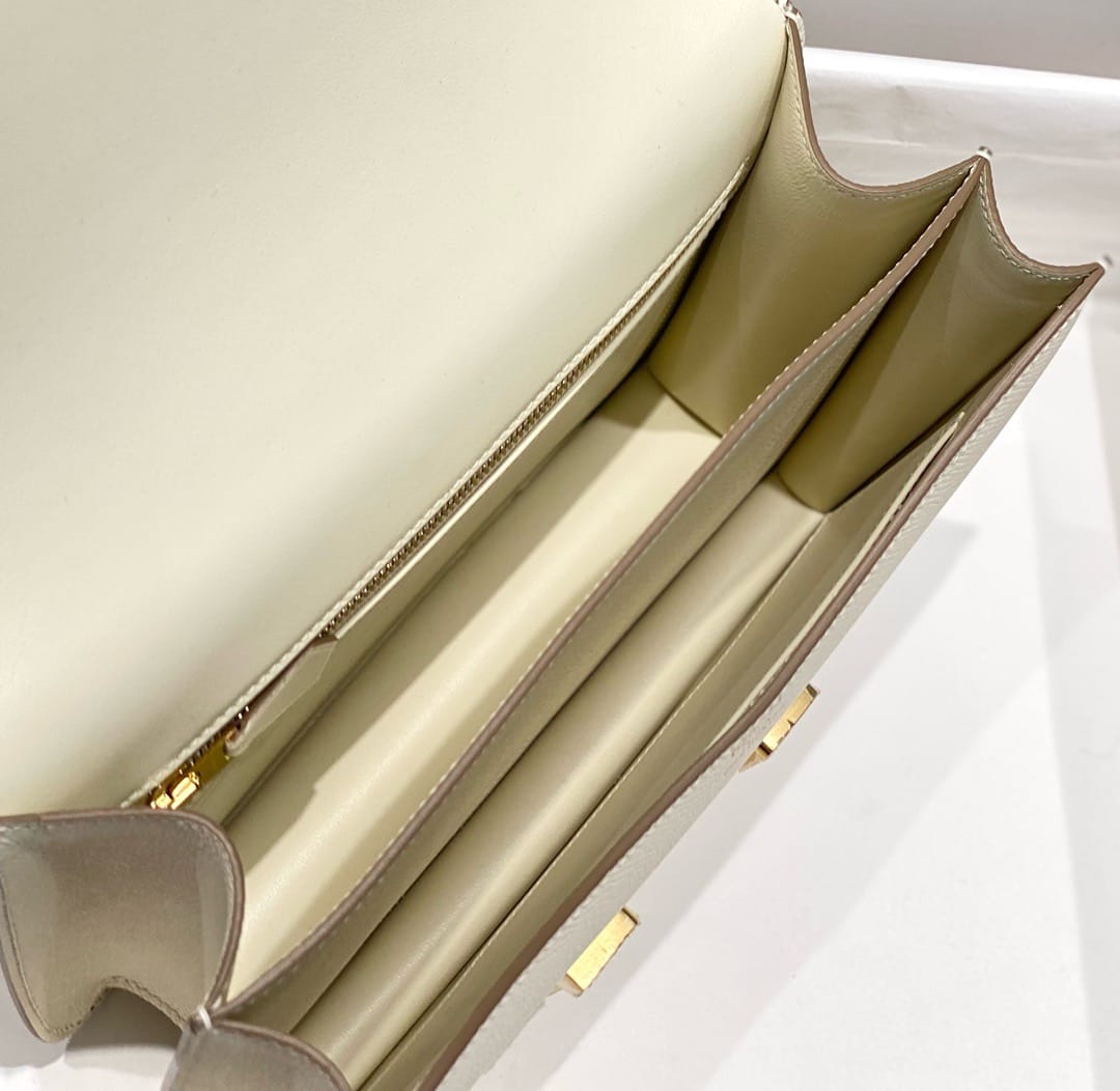 Constance Epsom 24cm Hermes HCon4.4