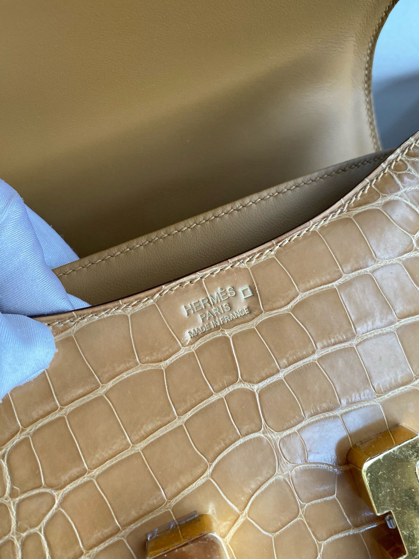 Constance croco 19cm Hermes HConCroco.12