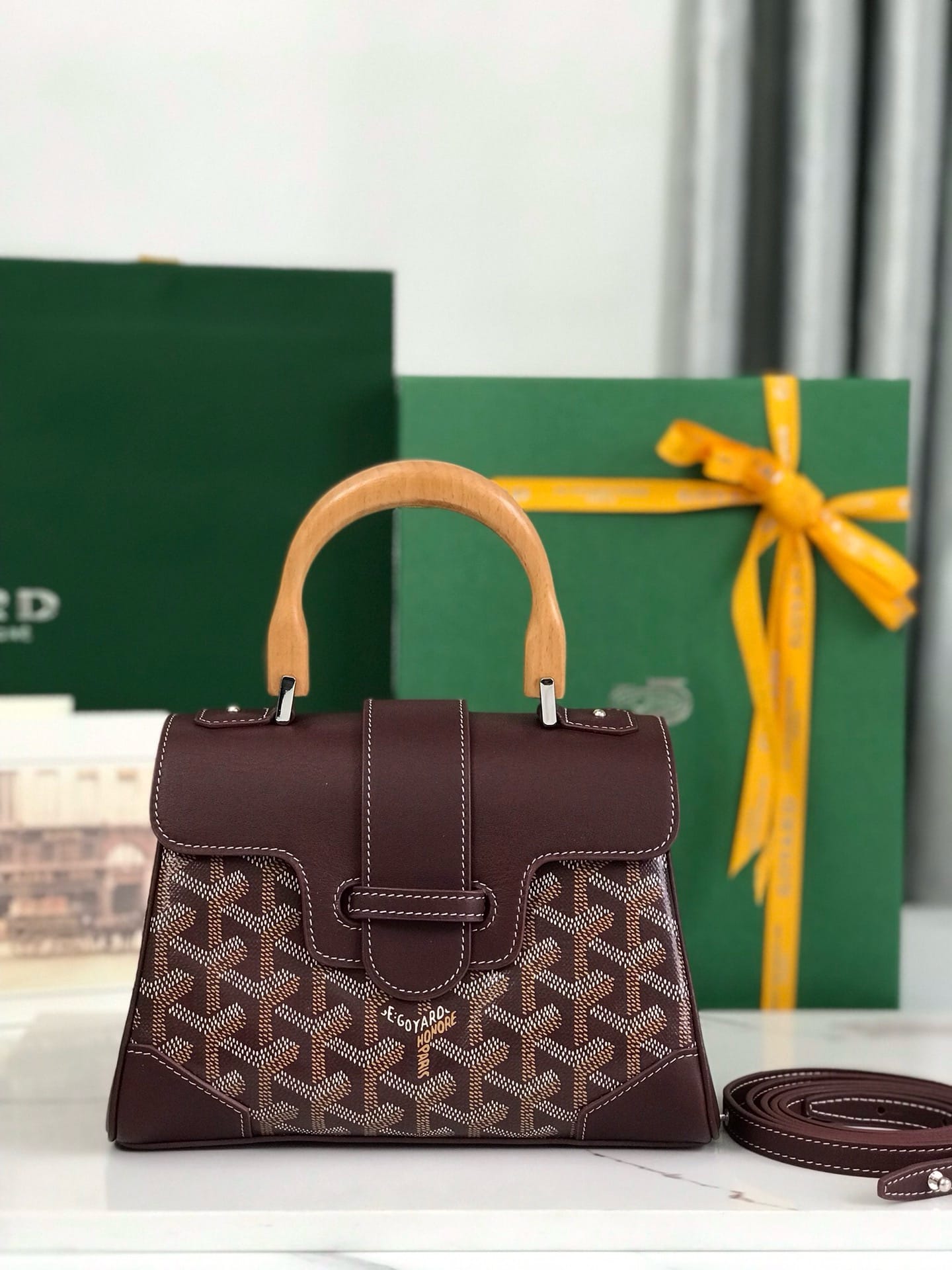 Mini Saigon-1 Goyard