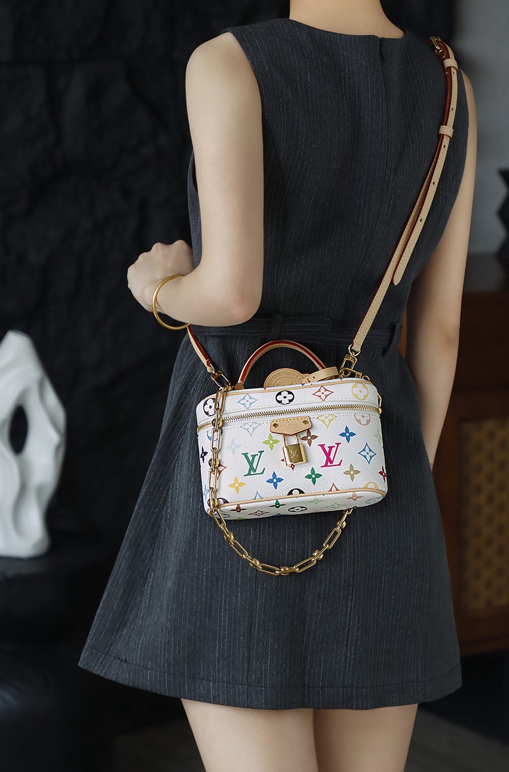 Vanity Chain Pouch Murakami x Louis Vuitton M13662