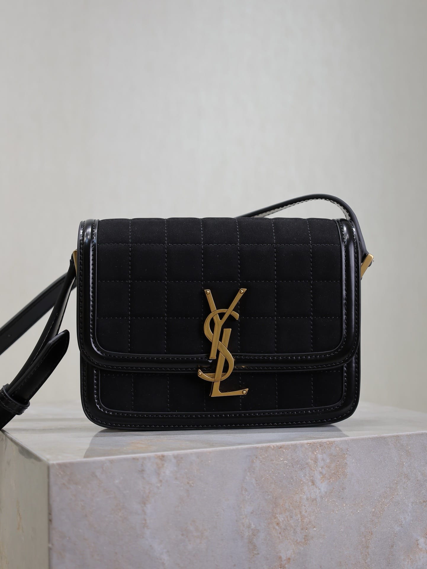 Solferino Box Saint Laurent 634306.1