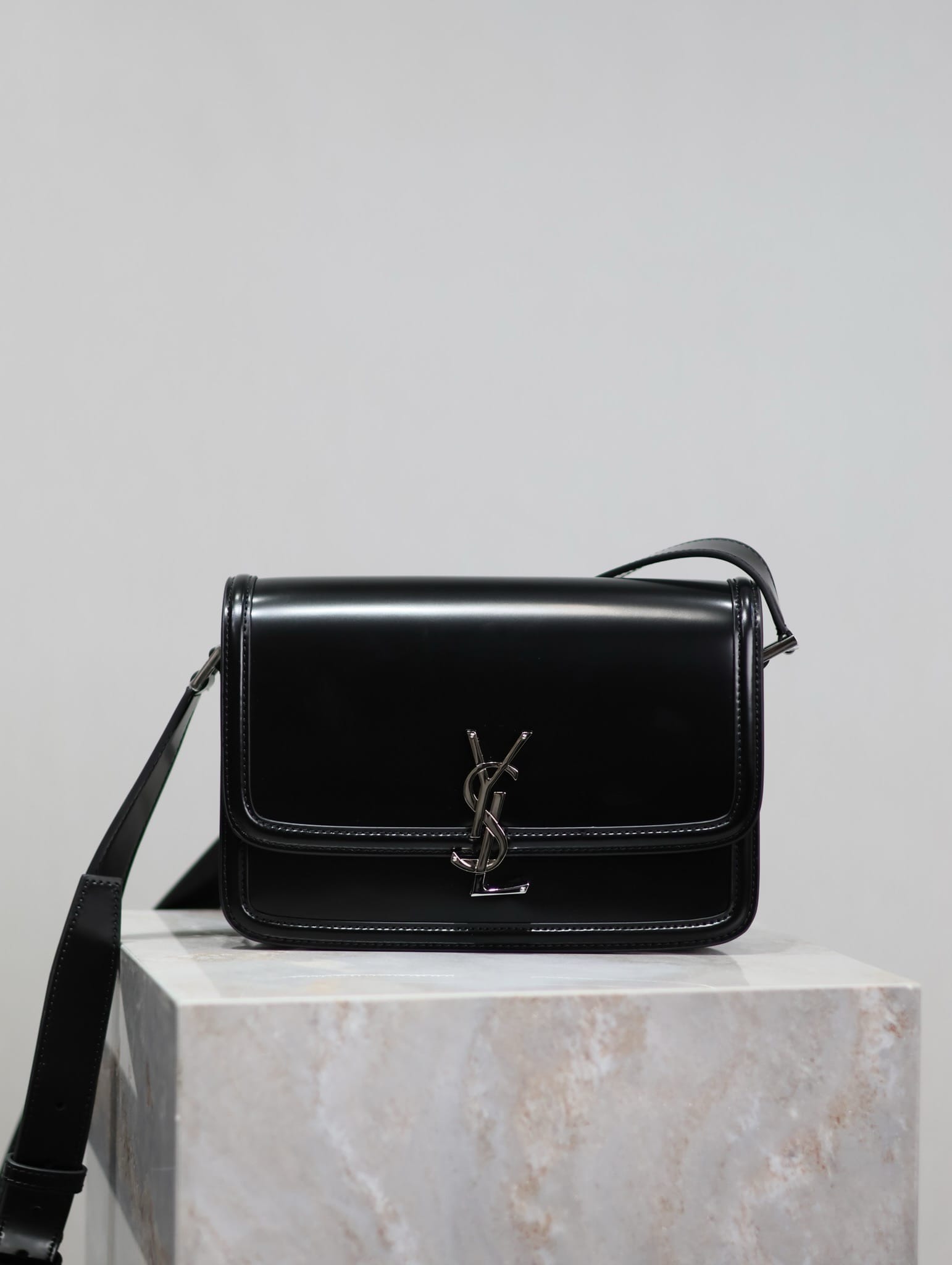 Solferino Box Saint Laurent 634305.4