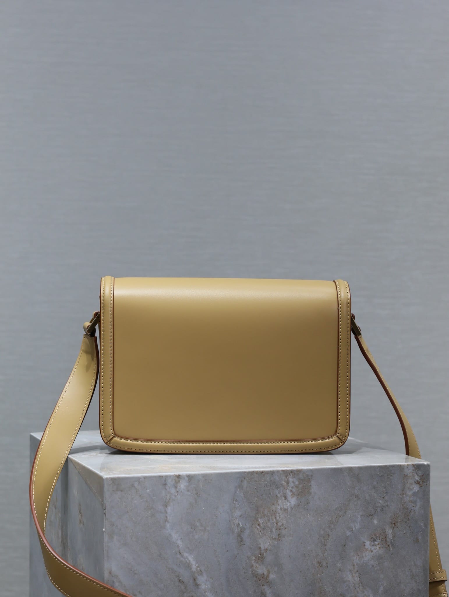 Solferino Box Saint Laurent 634305.5