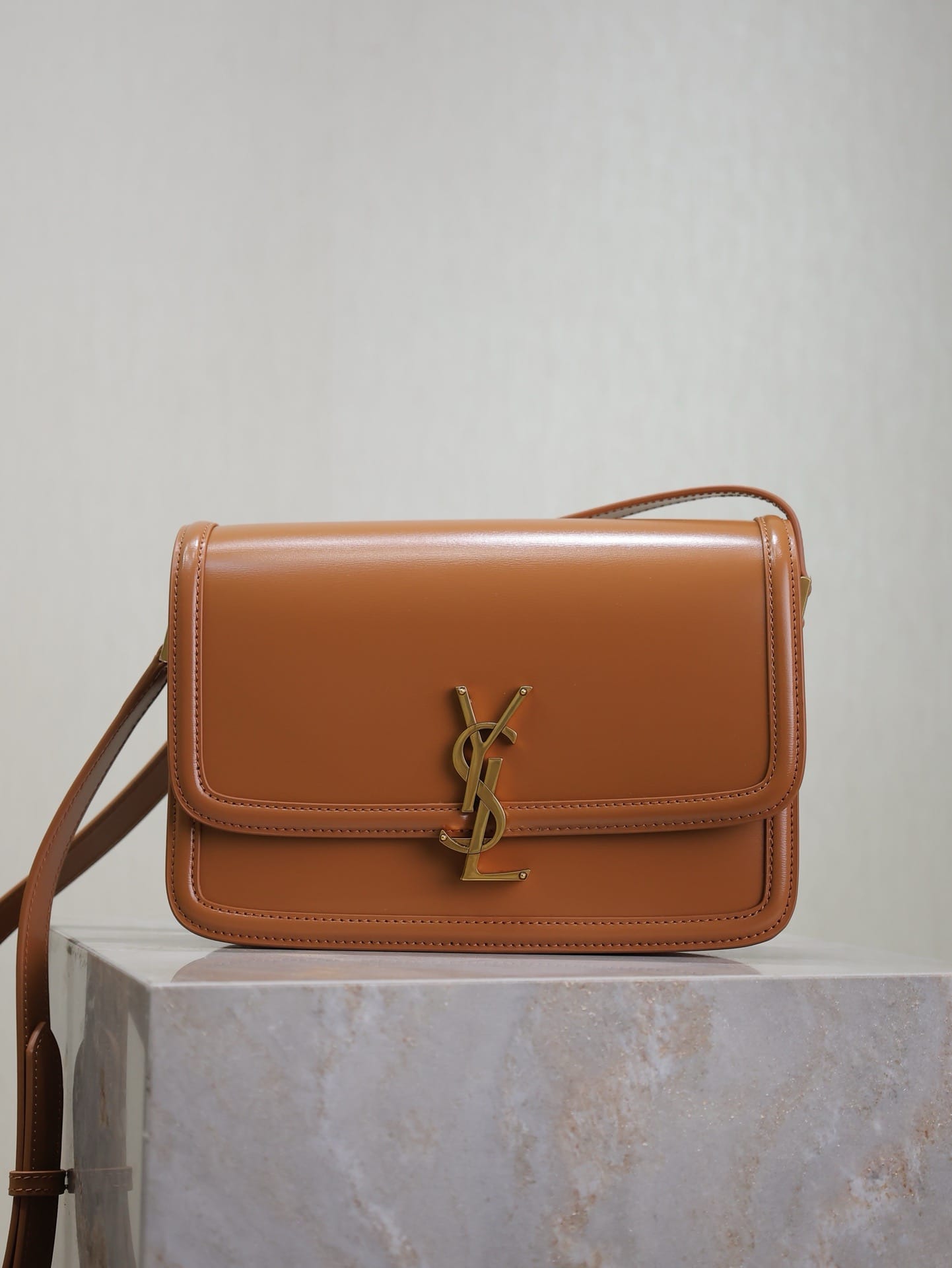 Solferino Box Saint Laurent 634305.14