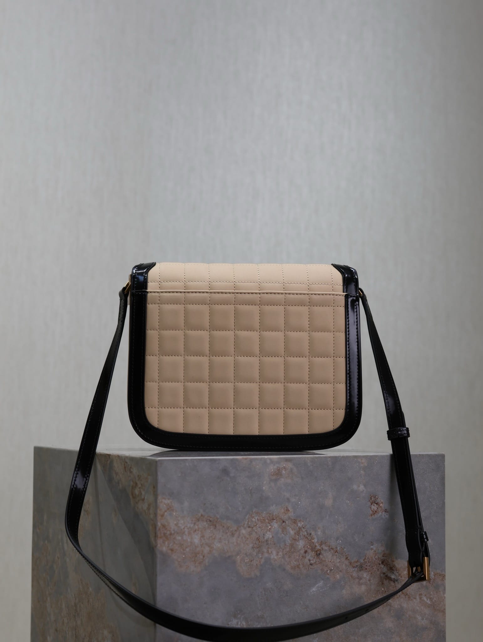 Solferino Box Saint Laurent 635025.1