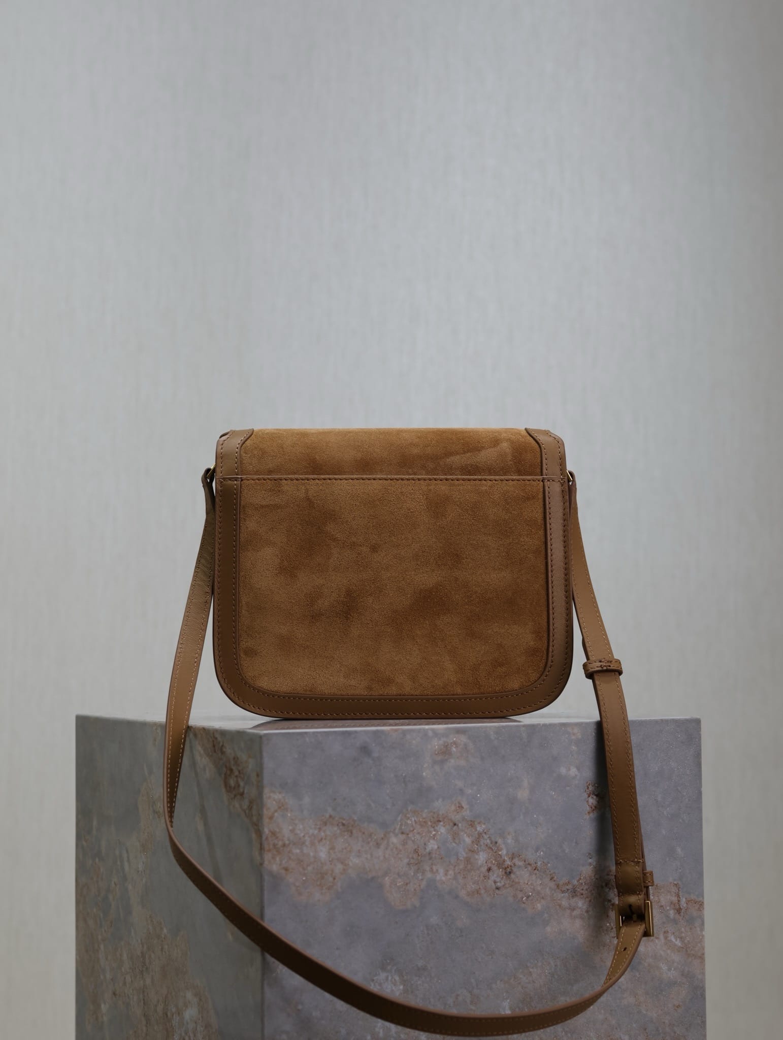 Solferino Box Saint Laurent 635025.4