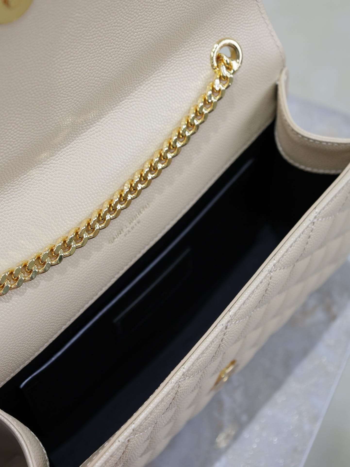 Envelope Saint Laurent 526286.12