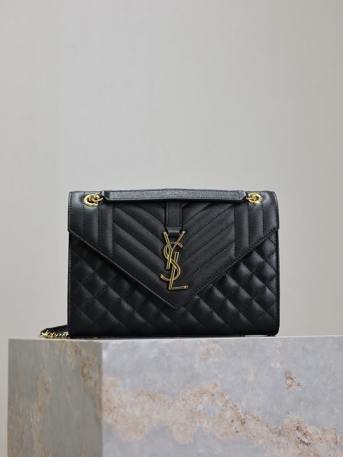 Envelope Saint Laurent 487206.22