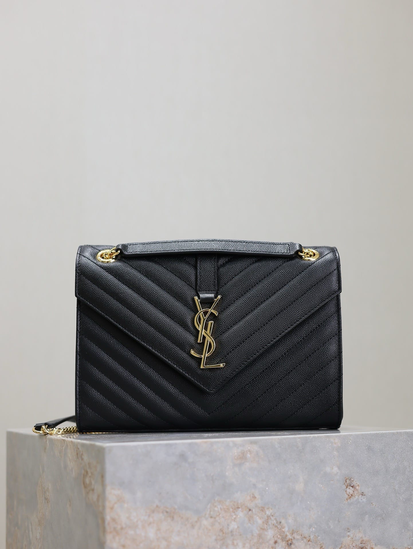 Envelope Saint Laurent 487206.23