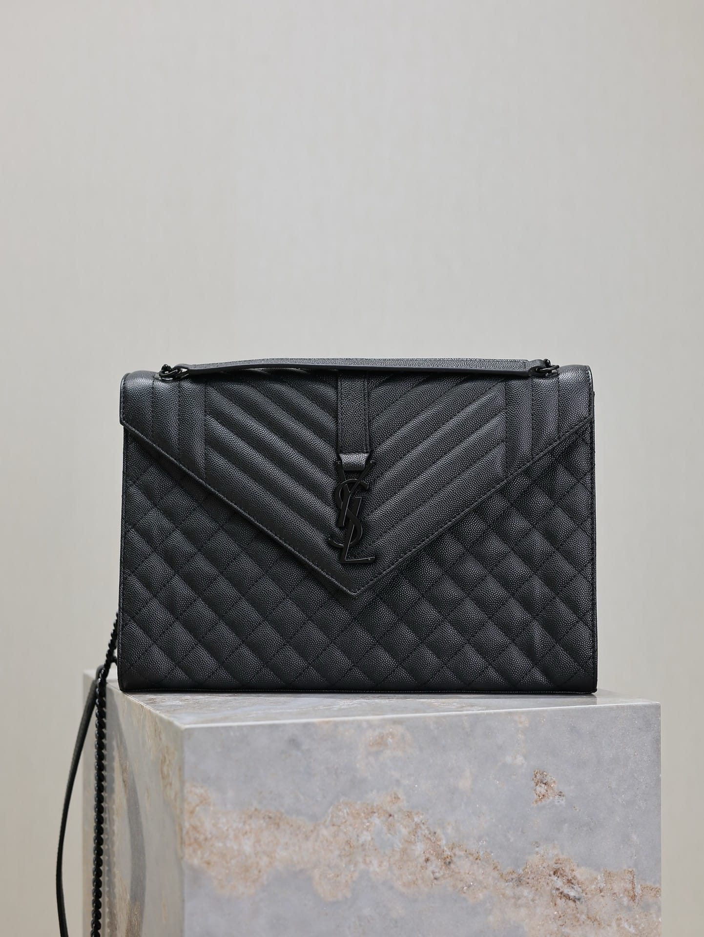 Envelope Saint Laurent 487198.3