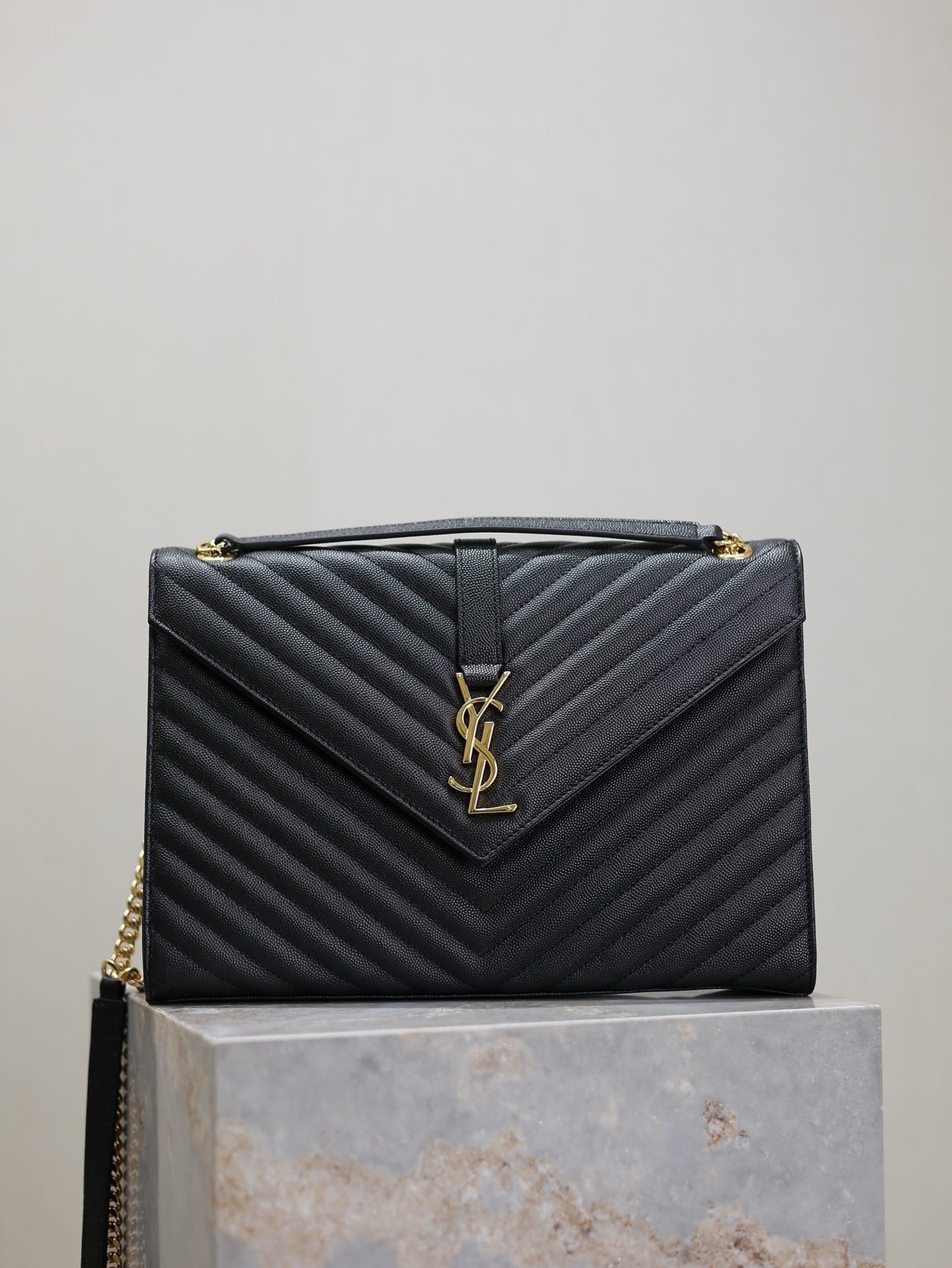 Envelope Saint Laurent 487198.6