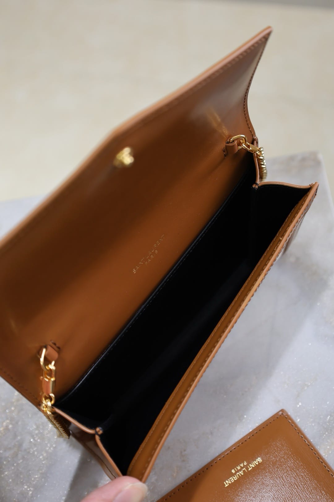 Uptown Saint Laurent 607788.2