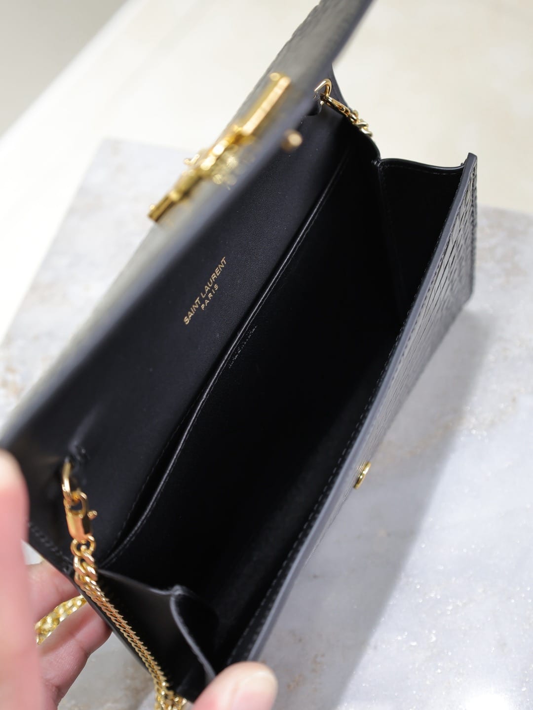 Uptown Saint Laurent 607788.4