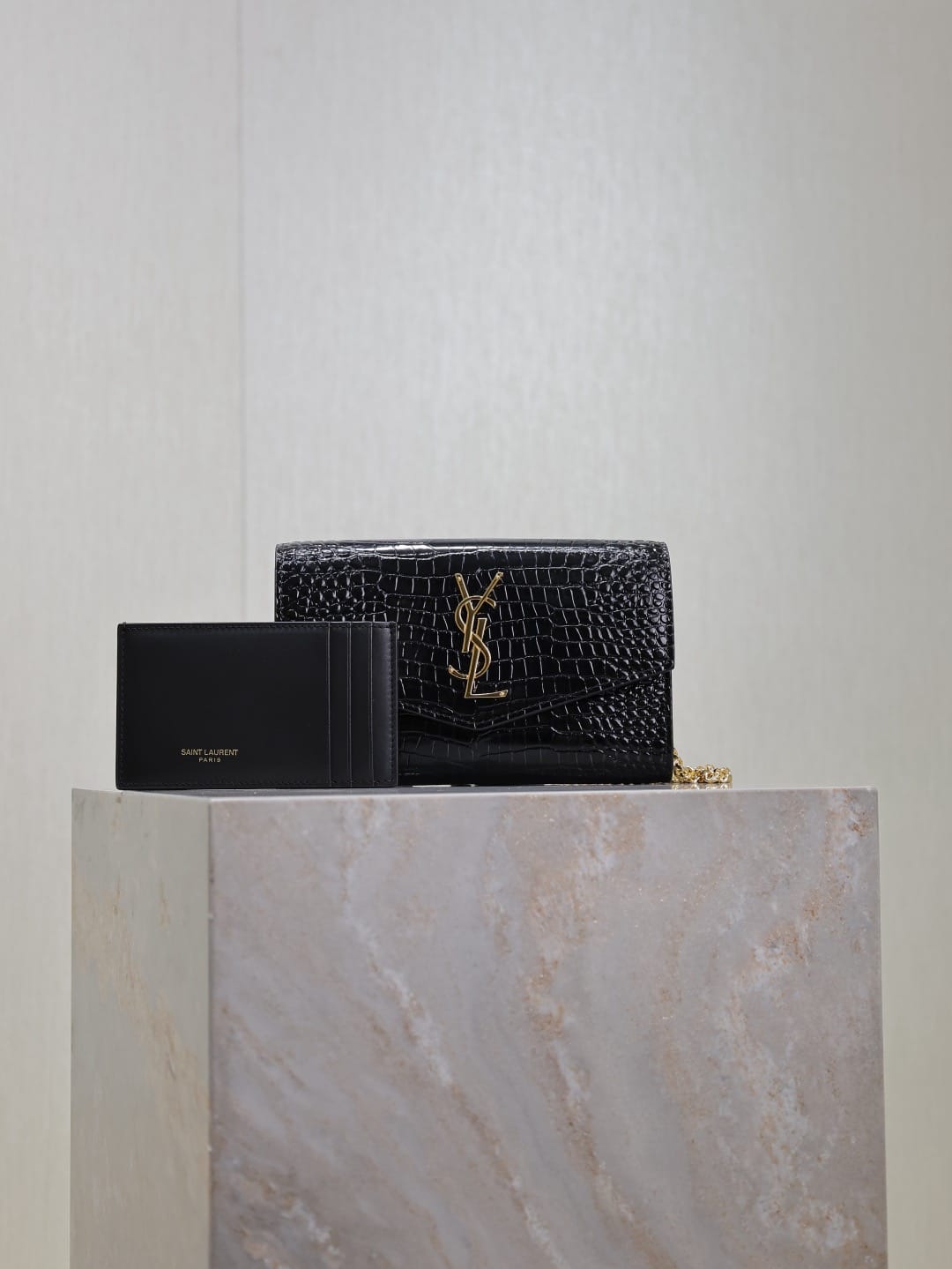 Uptown Saint Laurent 607788.4