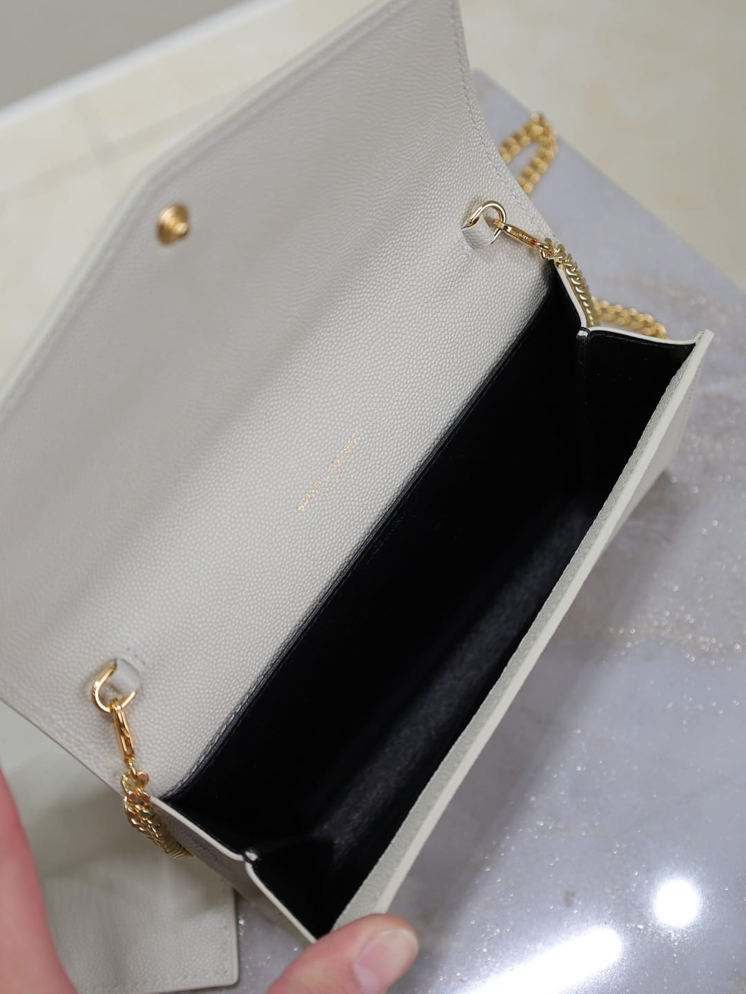 Uptown Saint Laurent 607788.7