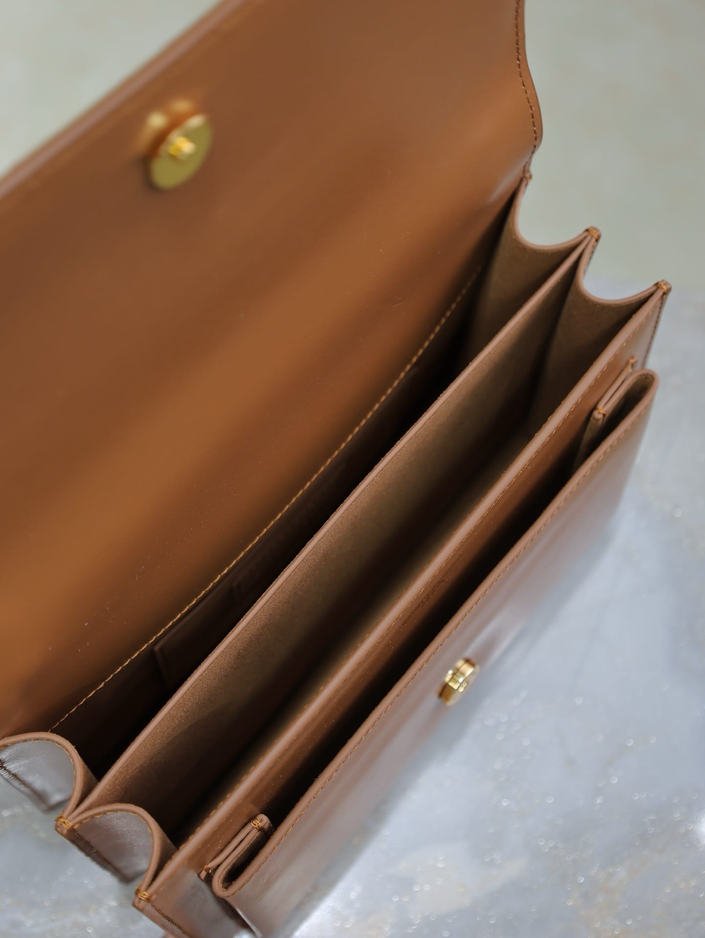 Sunset 22cm Saint Laurent 422906.5