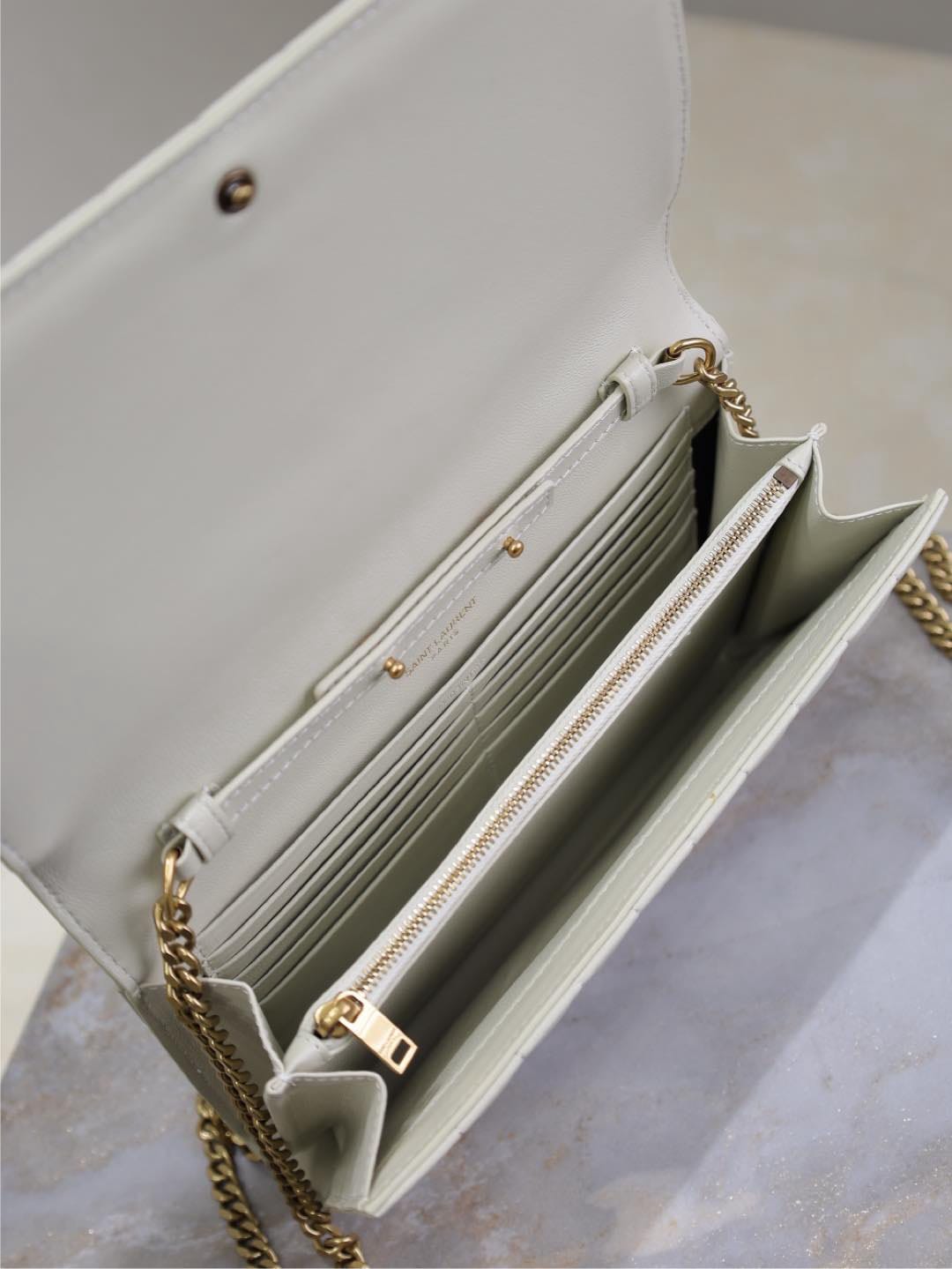 Cassandre Saint Laurent 743364.4