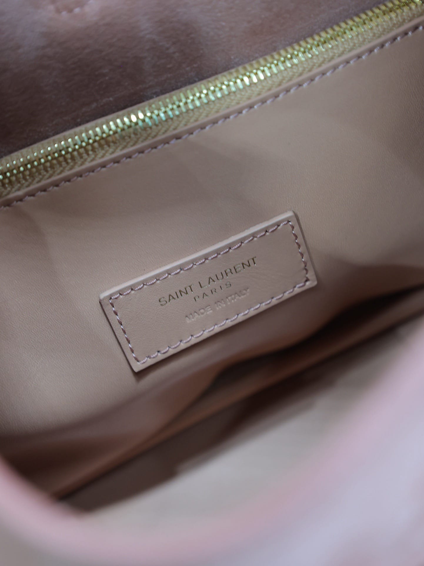 Le 5A7 Supple Saint Laurent 713938.7