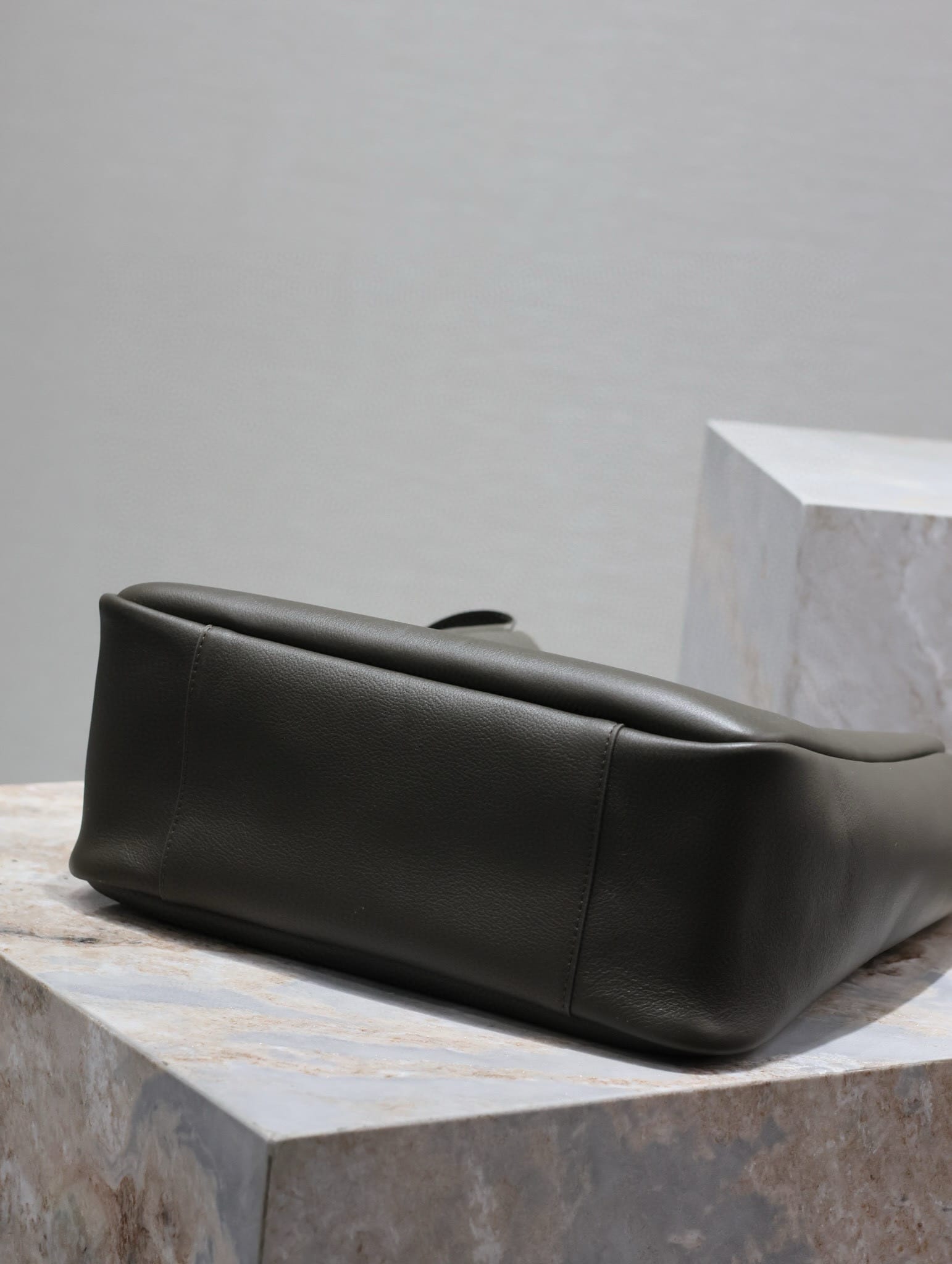 LE 5A7 Supple Saint Laurent 753837.6