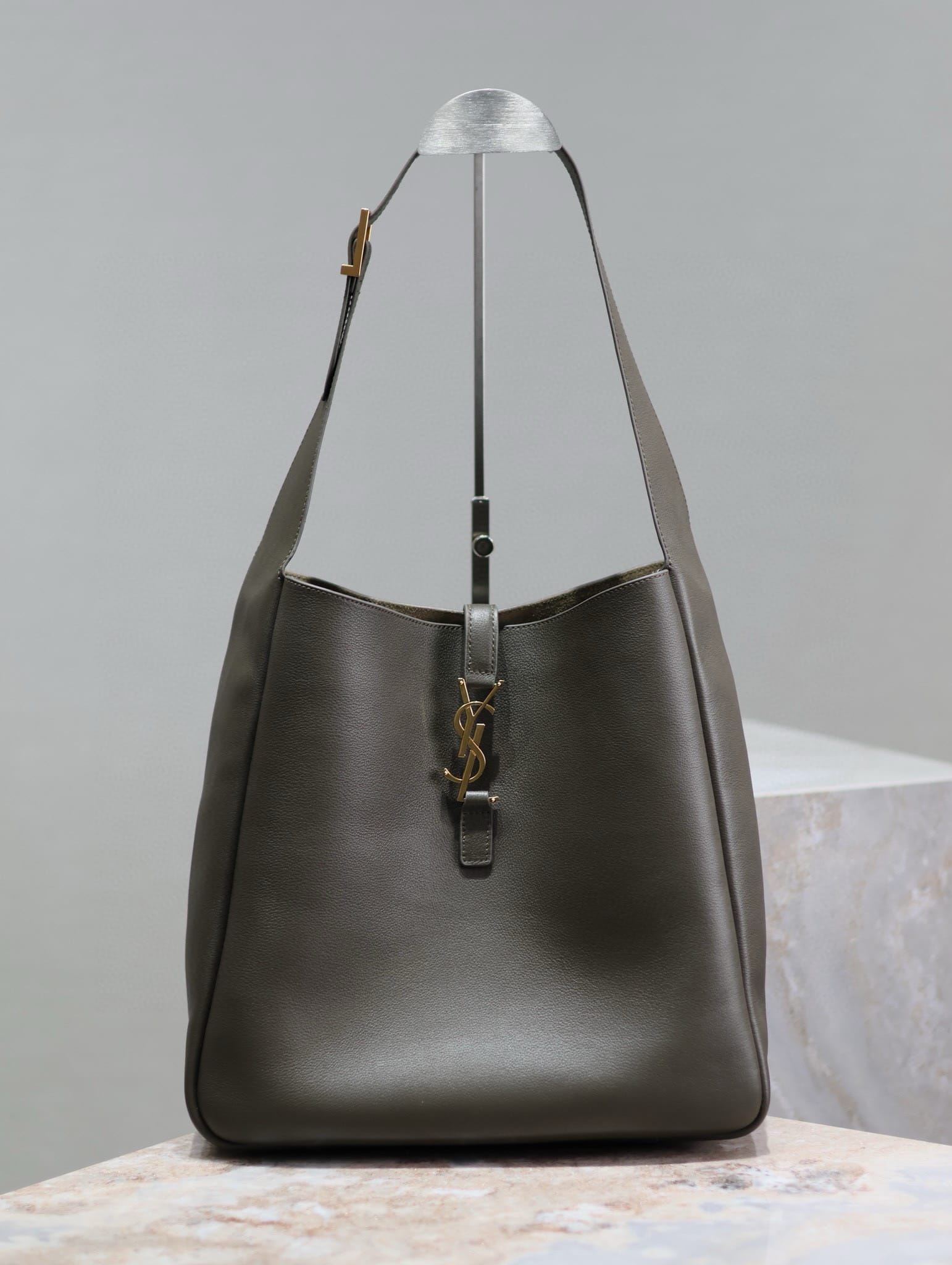 LE 5A7 Supple Saint Laurent 753837.6