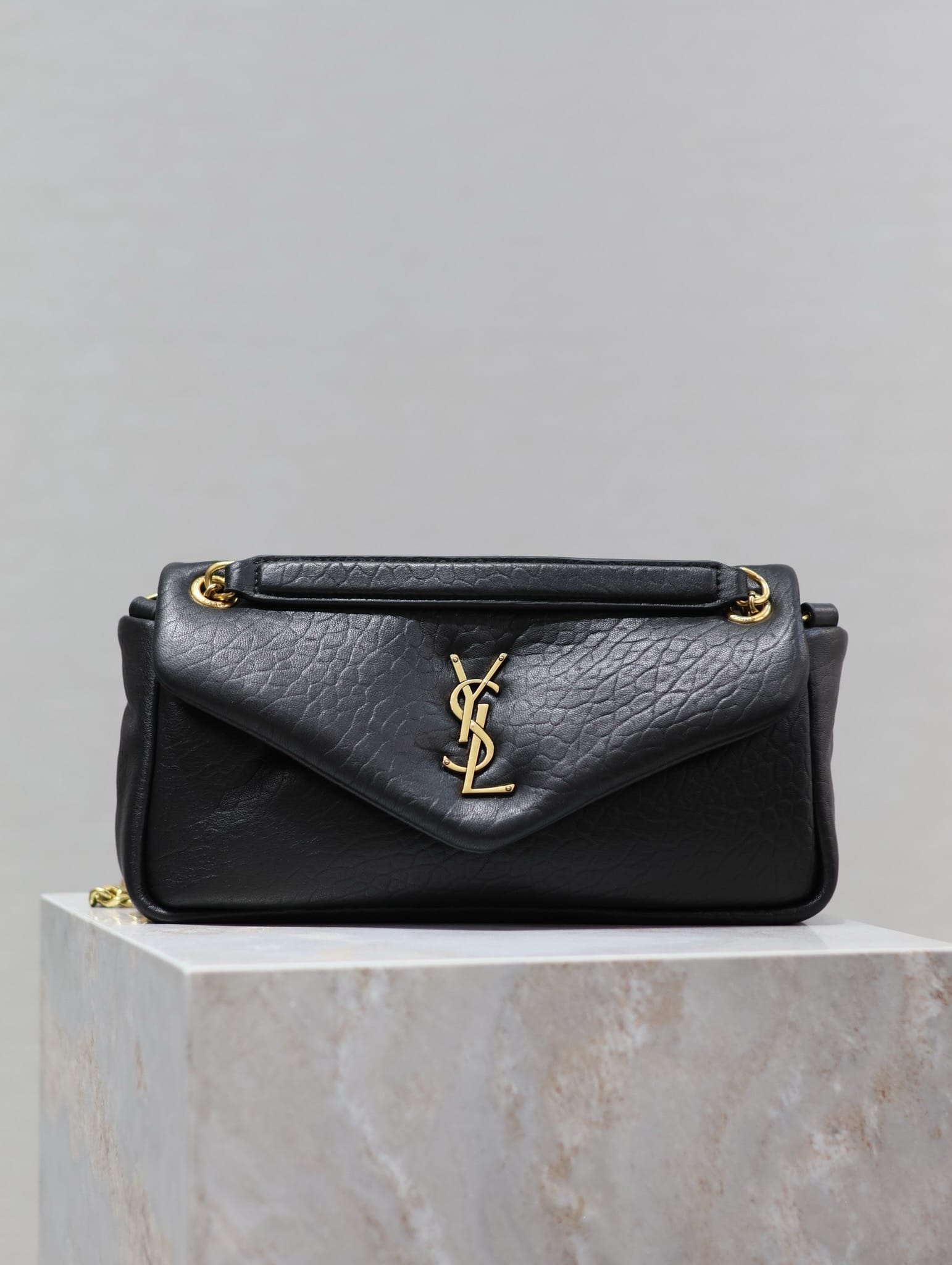 Calypso Saint Laurent 734153.3