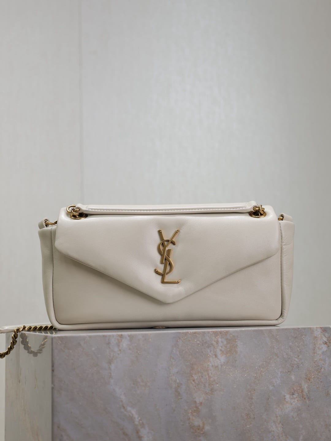 Calypso Saint Laurent 734153.8