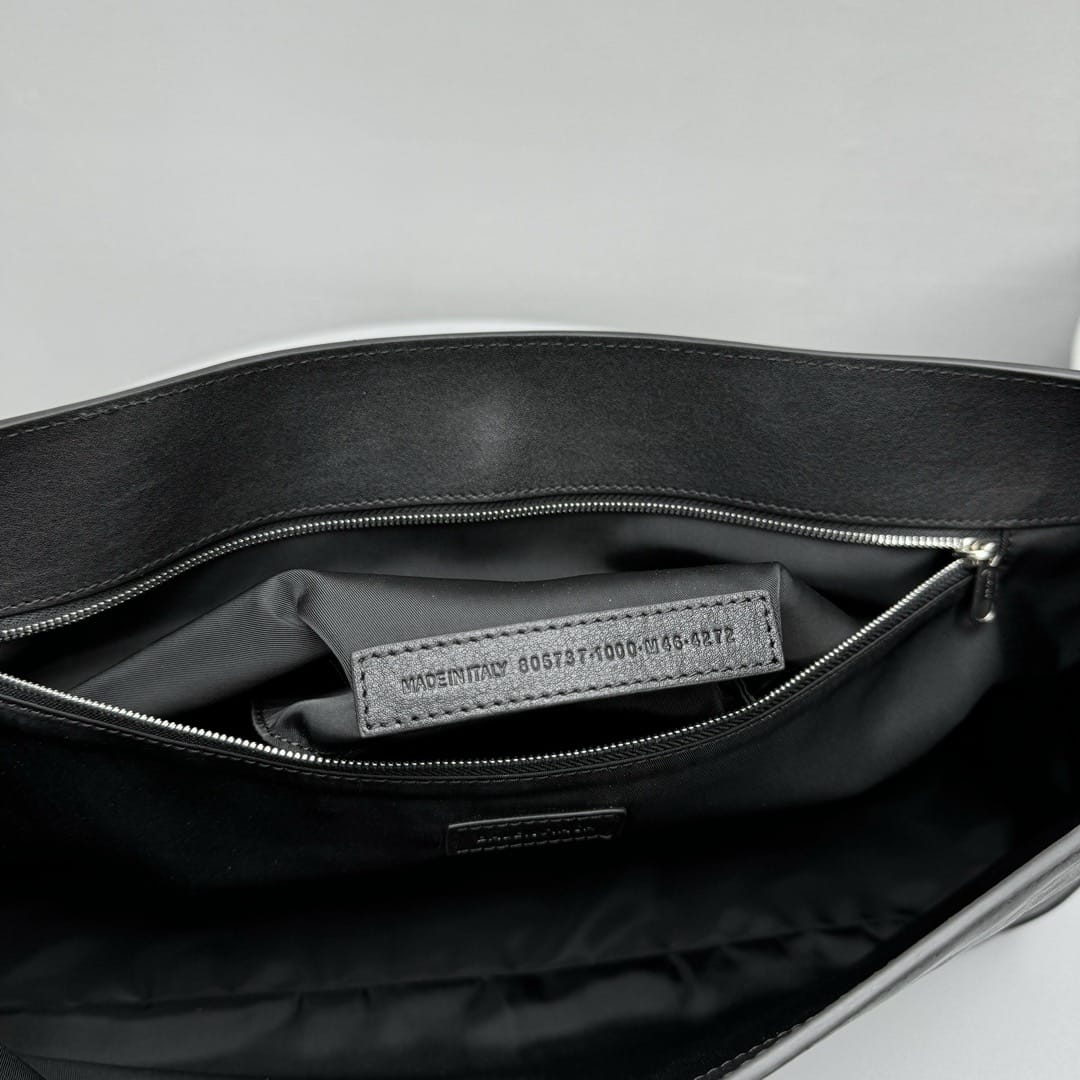 Grungy Balenciaga 92871