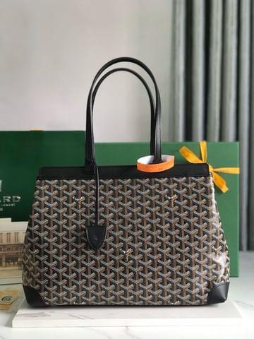 Bellechasse Biaude-4 Goyard
