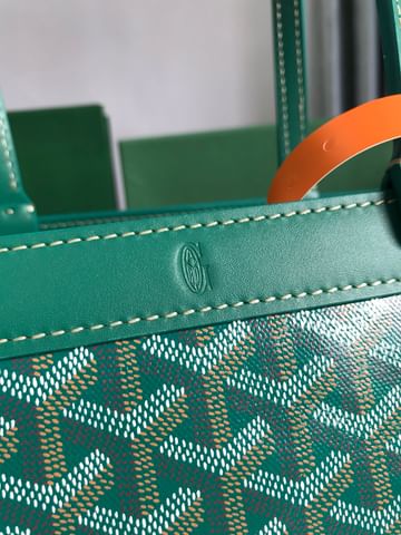 Bellechasse Biaude-3 Goyard