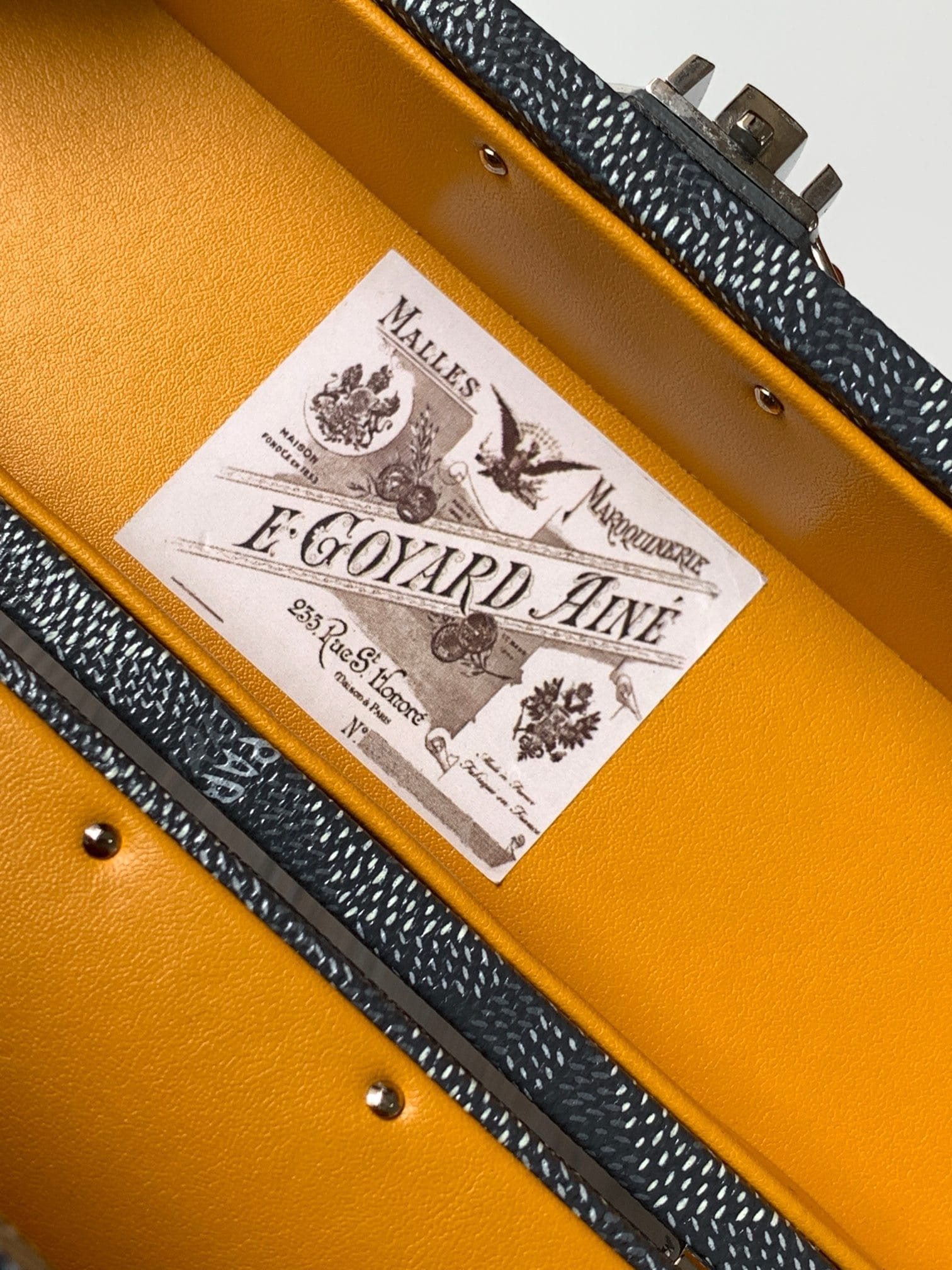 Goyard Cassette Goyard 8821.79A