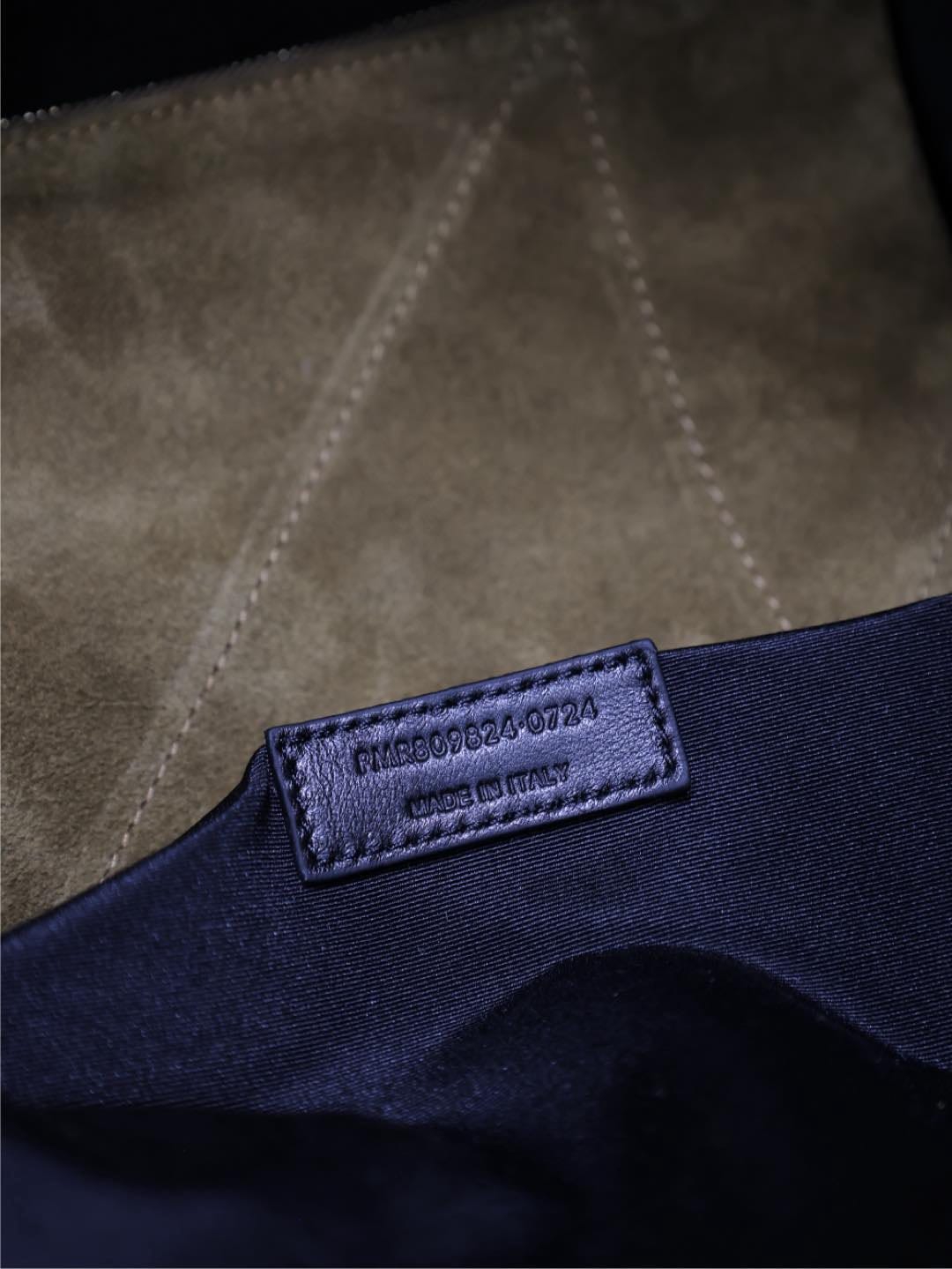 Jamie 4.3 large pochon Saint Laurent 809824.3