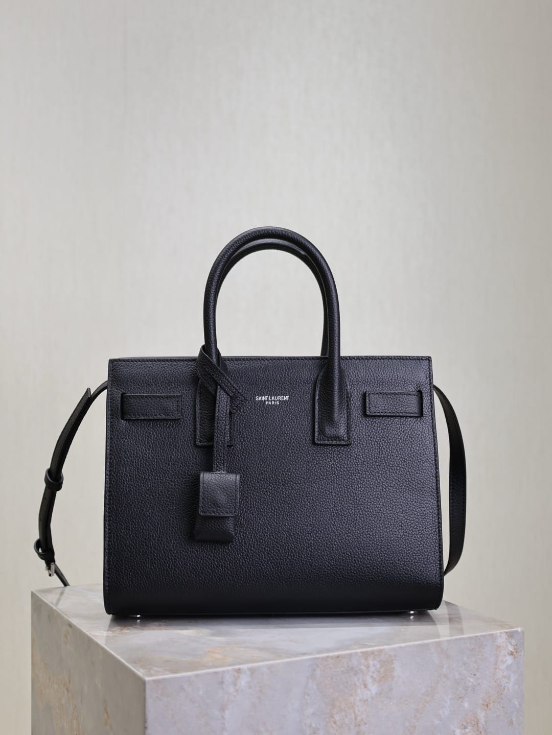 Le sac de jour 26cm Saint Laurent 421863.8