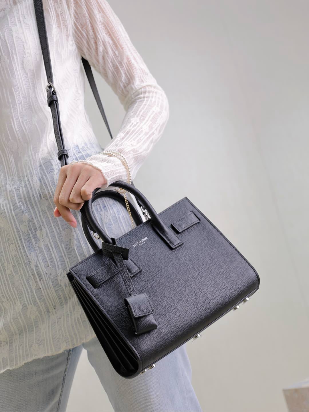 Le sac de jour 22cm Saint Laurent 392035.8