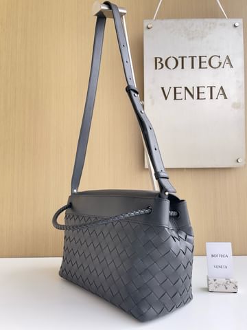 Andiamo 2025 Bottega Veneta 815781.1