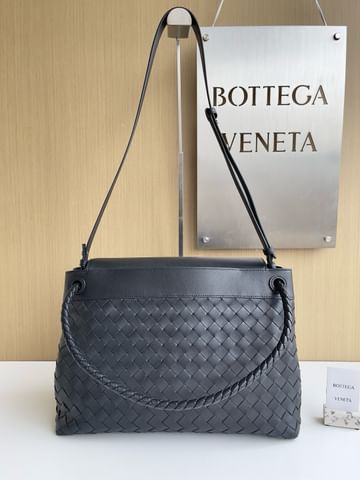 Andiamo 2025 Bottega Veneta 807715.1