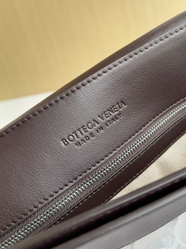 Andiamo 2025 Bottega Veneta 807715.3