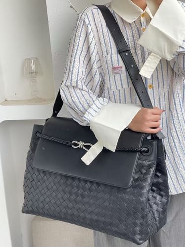 Andiamo 2025 Bottega Veneta 805969.2