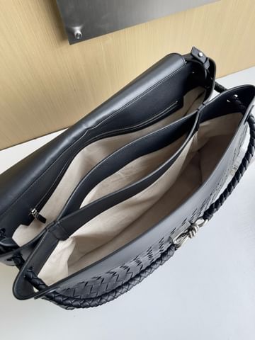 Andiamo 2025 Bottega Veneta 805969.2