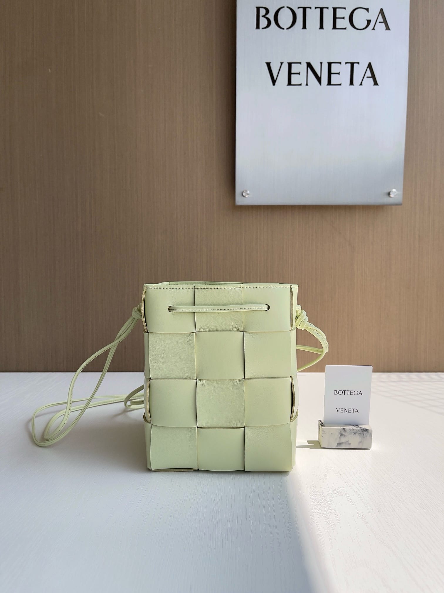 Jio Bottega Veneta 680218.2
