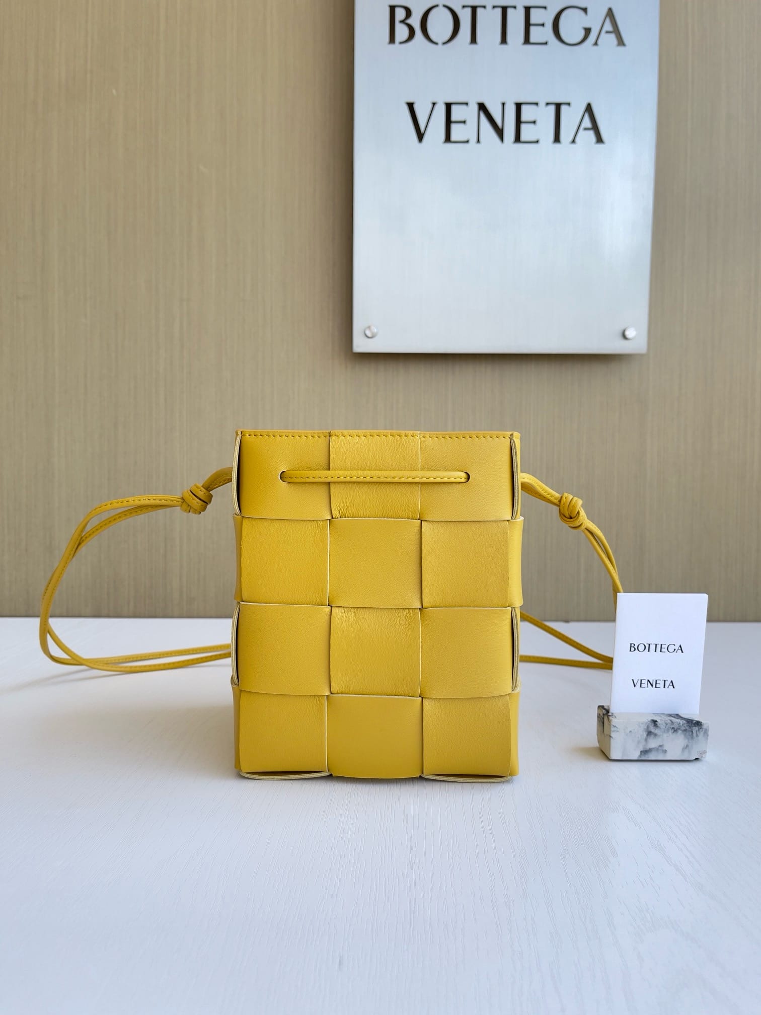 Jio Bottega Veneta 680218.4