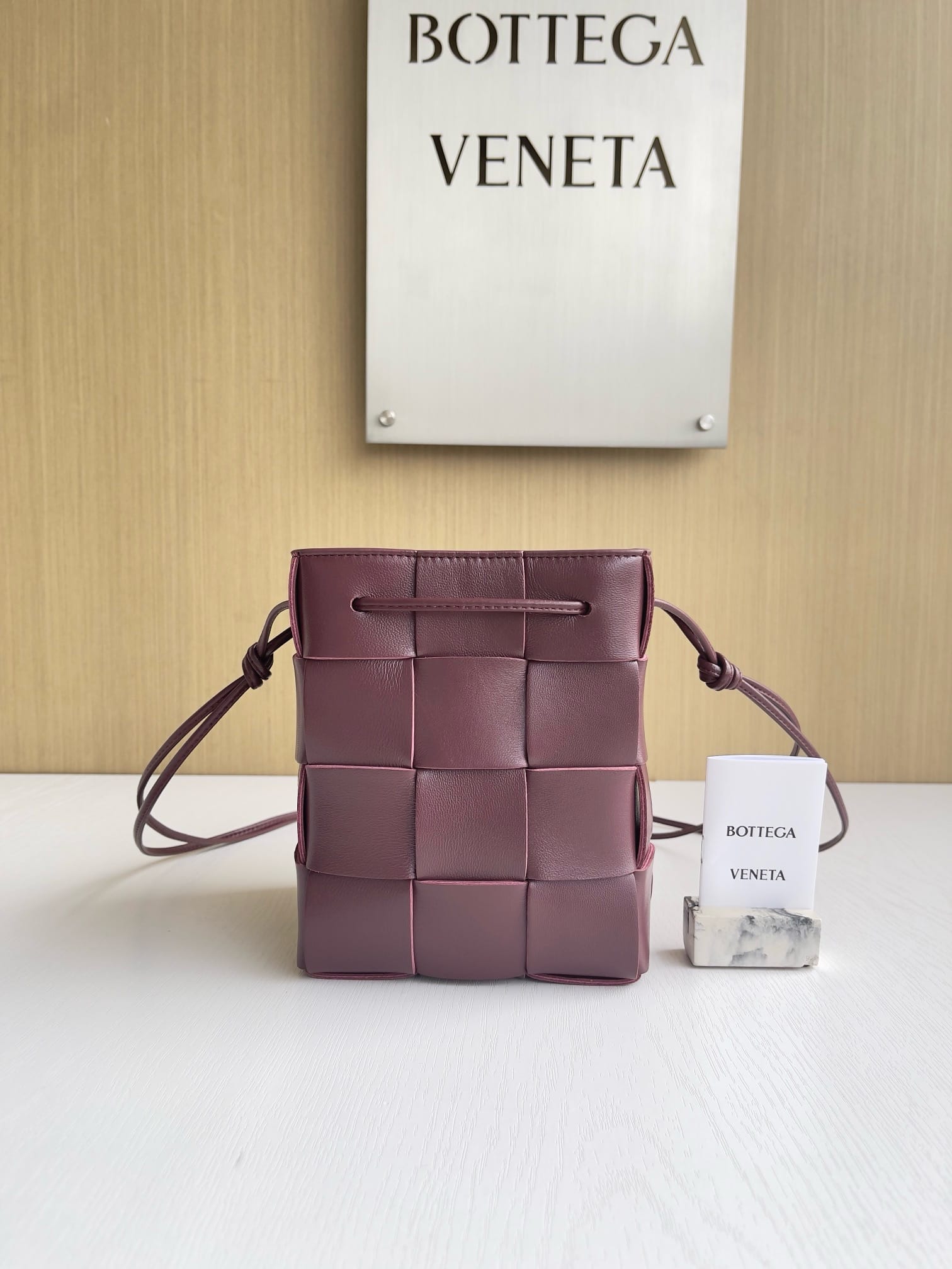 Jio Bottega Veneta 680218.6