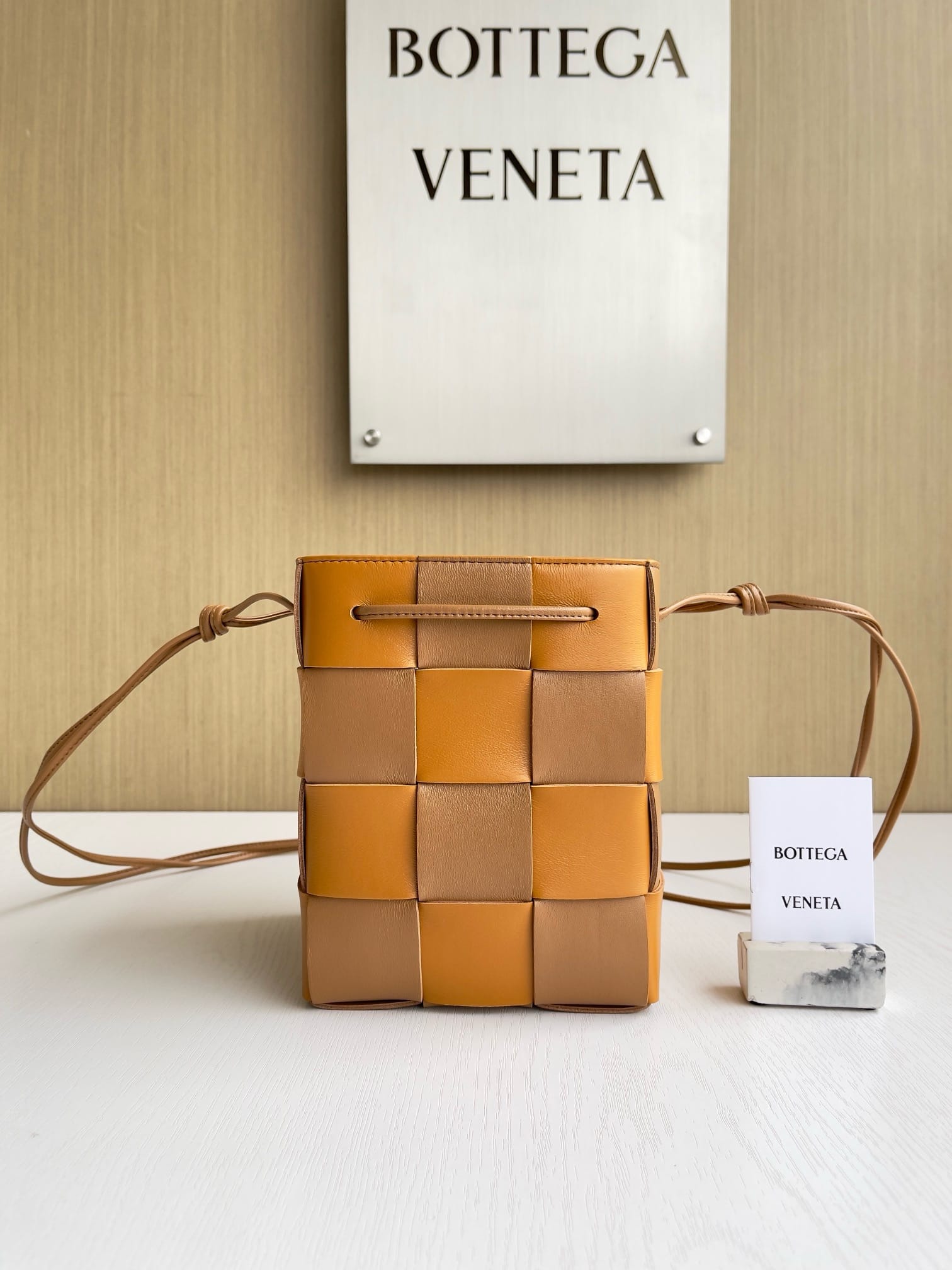 Jio Bottega Veneta 680218.11