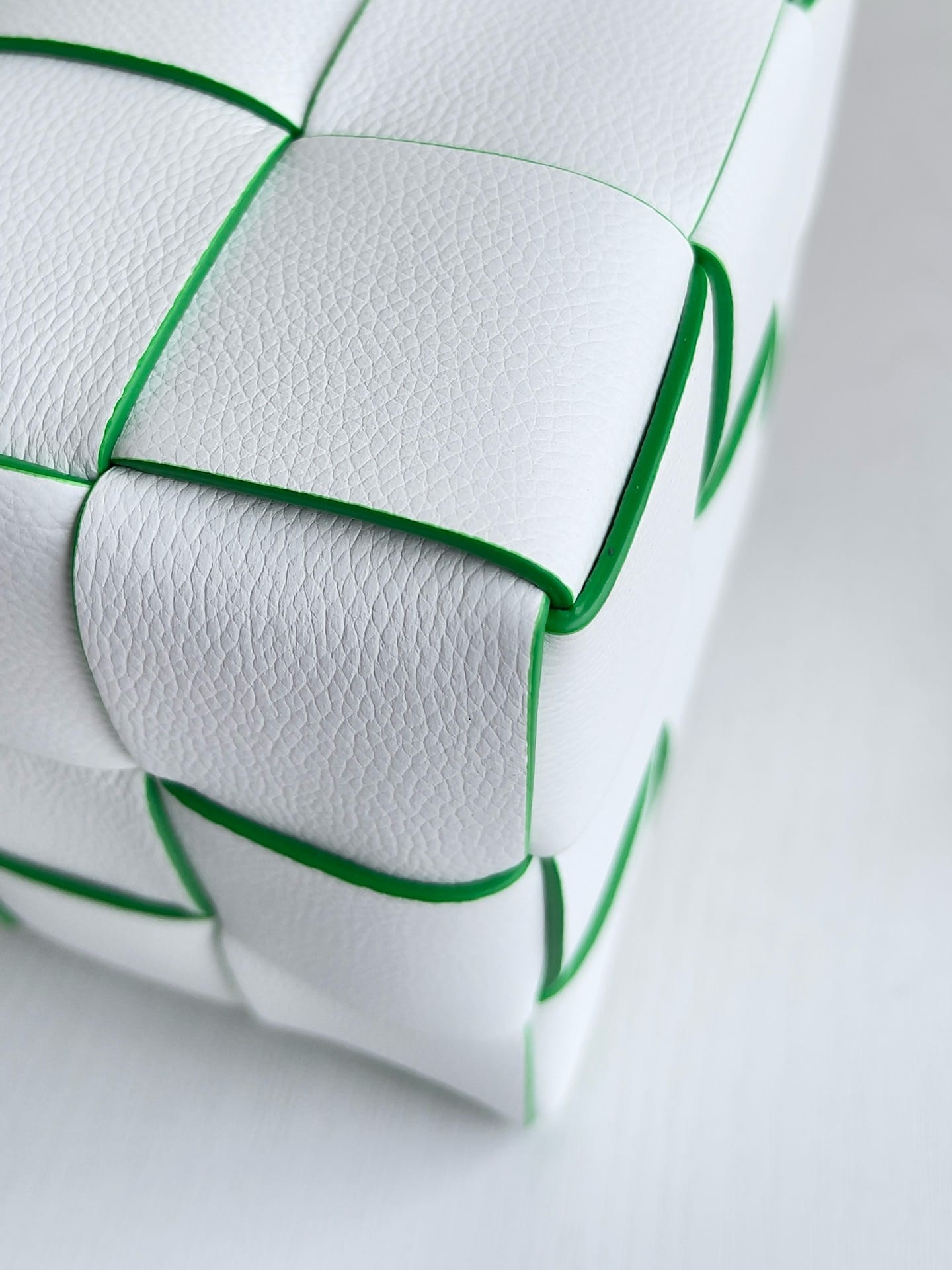 Jio Bottega Veneta 680218.14