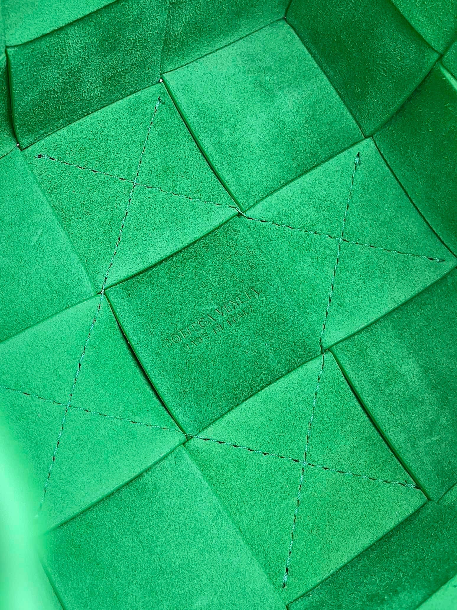 Jio Bottega Veneta 680218.15