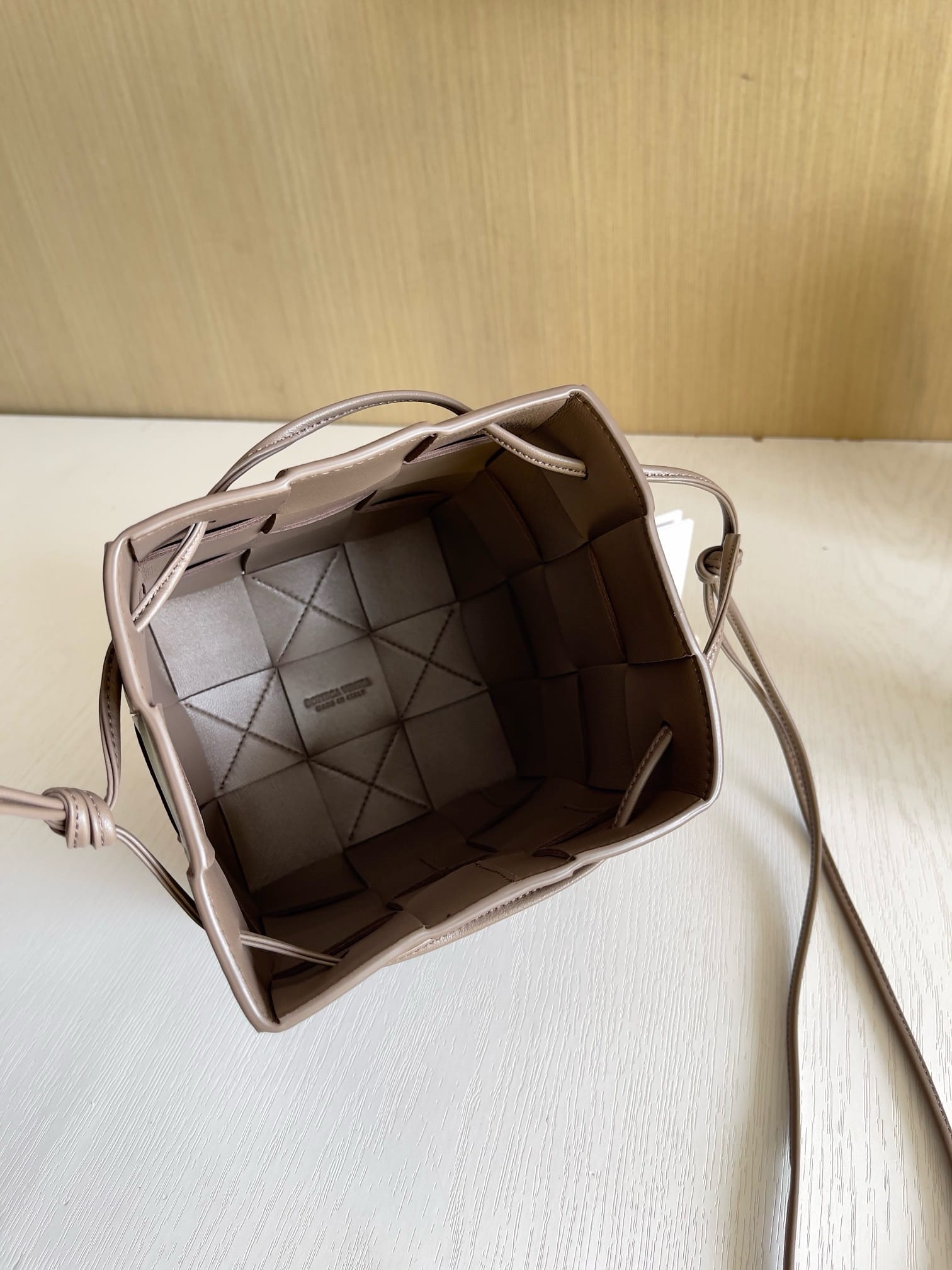 Jio Bottega Veneta 680218.16