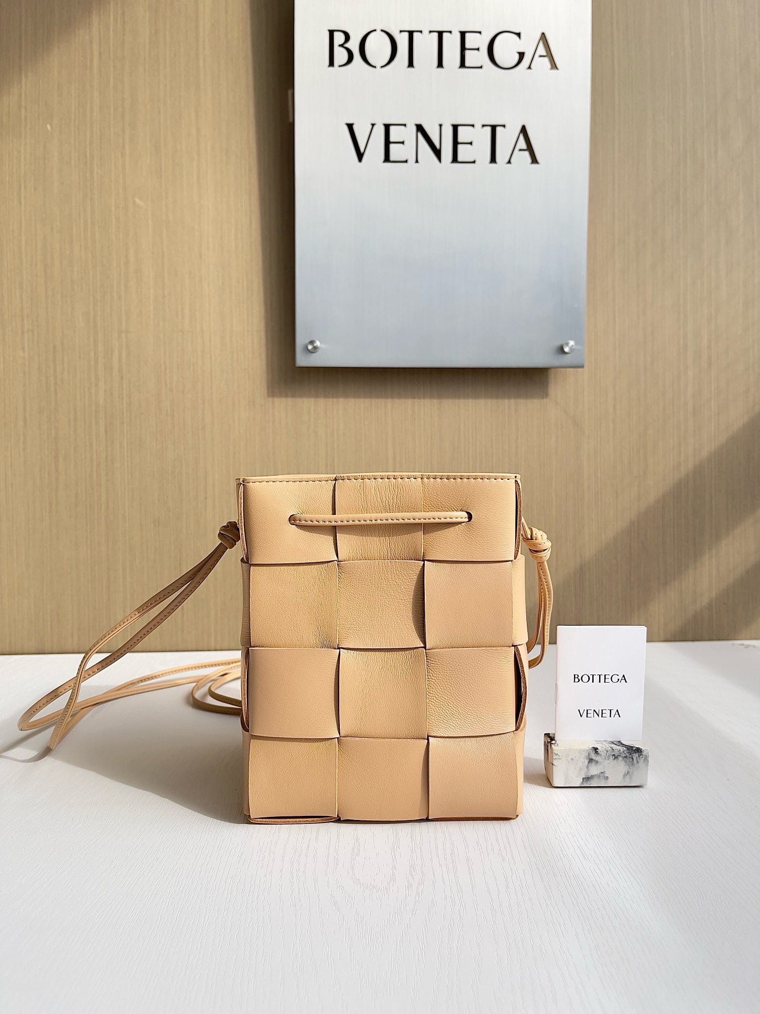 Jio Bottega Veneta 680218.25
