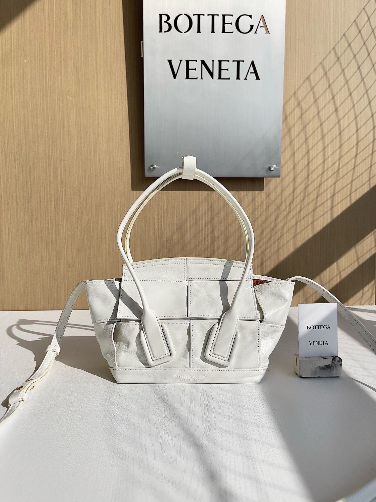 Arco Bottega Veneta 666873.1