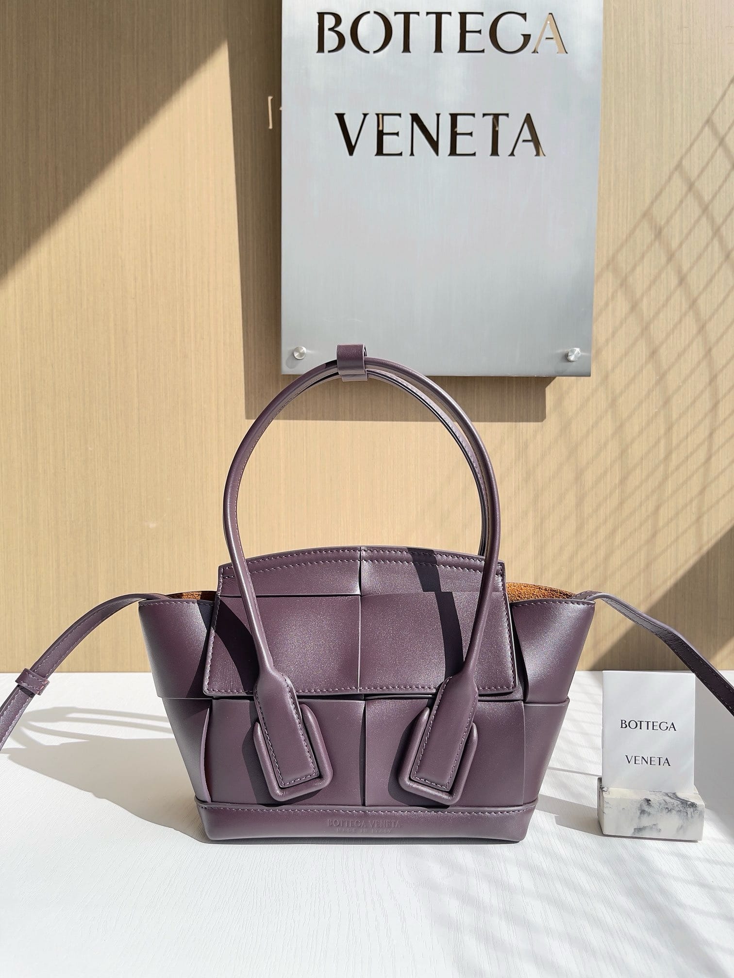 Arco Bottega Veneta 666871.3
